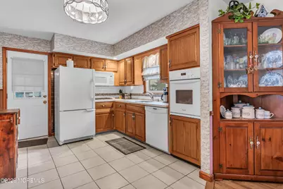 511 Robinhood Road, Brick, NJ 08724 - Photo 3