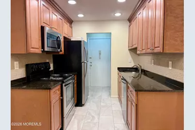 169 Amberly Drive #E, Manalapan Township, NJ 07726 - Photo 1