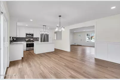 521 Beach Avenue, Beachwood, NJ 08722 - Photo 11