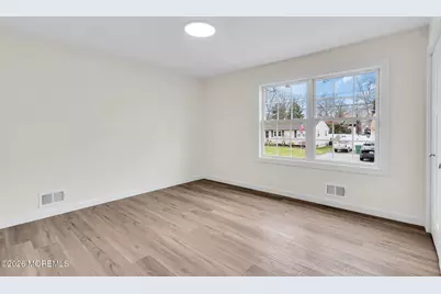 521 Beach Avenue, Beachwood, NJ 08722 - Photo 17