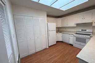 15 Lexington Ct, Red Bank, NJ 07701 - Photo 5