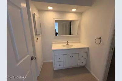 15 Lexington Court, Red Bank, NJ 07701 - Photo 11