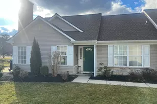 8 Skyline Dr, Lakewood, NJ 08701 - Photo 3