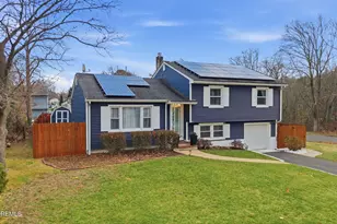 26 Pinebrook Dr, Neptune Township, NJ 07753 - Photo 41