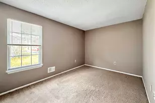 47 Carnaby Close, Freehold, NJ 07728 - Photo 19
