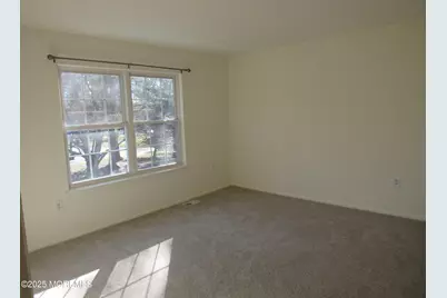 32 Lafayette Court, North Brunswick Township, NJ 08902 - Photo 15