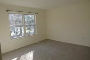 32 Lafayette Ct, North Brunswick Township, NJ 08902 - Photo 15