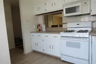 32 Lafayette Ct, North Brunswick Township, NJ 08902 - Photo 3