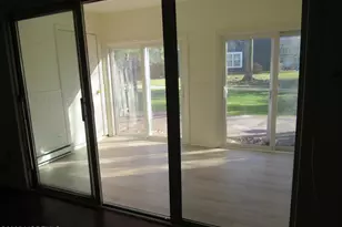 32 Lafayette Ct, North Brunswick Township, NJ 08902 - Photo 11