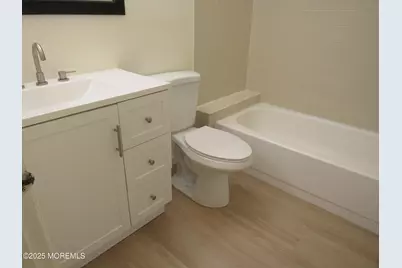 32 Lafayette Court, North Brunswick Township, NJ 08902 - Photo 17