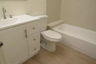 32 Lafayette Ct, North Brunswick Township, NJ 08902 - Photo 17