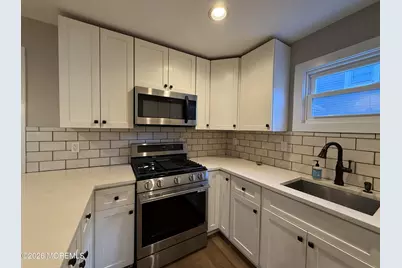 30 Conover Street, Freehold, NJ 07728 - Photo 9