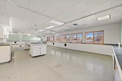 675 E Route 72, Manahawkin, NJ 08050 - Photo 17