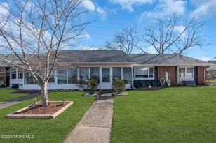 711 Dorchester Dr, Lakewood, NJ 08701 - Photo 3