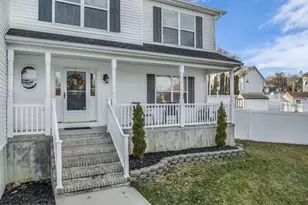 144 Lakeview Ct, Toms River Township, NJ 08753 - Photo 3