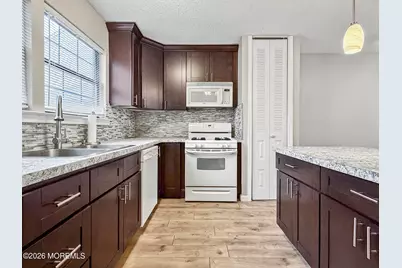 205 Bluebell Drive, Jackson, NJ 08527 - Photo 5