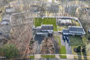 341 Gordons Corner Rd, Manalapan Township, NJ 07726 - Photo 5