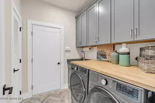 67 Sofia Dr, Manalapan Township, NJ 07726 - Photo 43