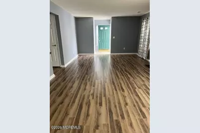 9 Des Moines Court, Tinton Falls, NJ 07712 - Photo 5