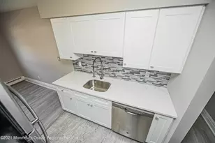 61 Stonehurst Blvd, Freehold, NJ 07728 - Photo 5