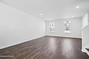 41 Wembley Wy, Tinton Falls, NJ 07753 - Photo 11