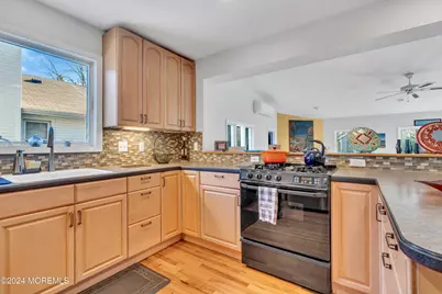 708 New York Boulevard, Sea Girt, NJ 08750 - Photo 15