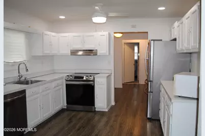 82 Parkway Drive #B, Freehold, NJ 07728 - Photo 15