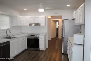 82 Parkway Dr, Freehold, NJ 07728 - Photo 15