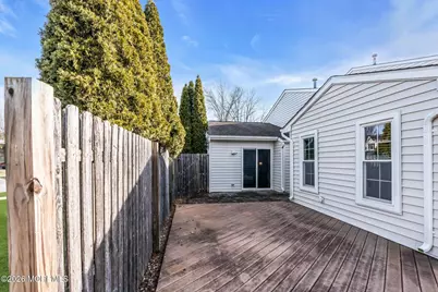 1 Breakwater Square, Howell Township, NJ 07728 - Photo 31