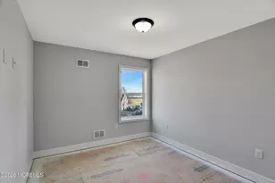 910 Malden Dr, Keyport, NJ 07735 - Photo 35