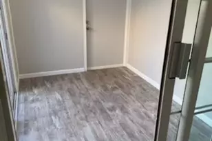 102 Broadgate Ct, Freehold, NJ 07728 - Photo 5