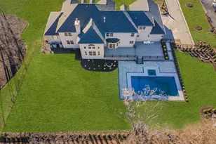 8 Saxon Ct, Freehold, NJ 07728 - Photo 67