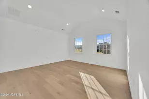 8 Saxon Ct, Freehold, NJ 07728 - Photo 33