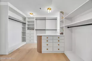 8 Saxon Ct, Freehold, NJ 07728 - Photo 41