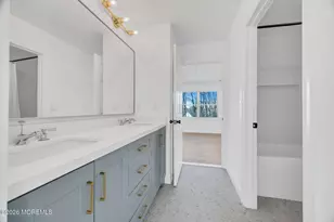 8 Saxon Ct, Freehold, NJ 07728 - Photo 47