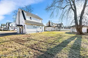 13 Lake Dr, Oceanport, NJ 07757 - Photo 17