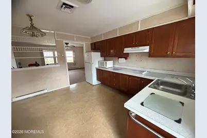 221A Buckingham Court, Lakewood, NJ 08701 - Photo 11