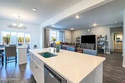 167 Ashburn Avenue, Manahawkin, NJ 08050 - Photo 9