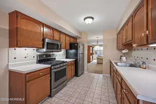 28 Vassar Pl, Morganville, NJ 07751 - Photo 23