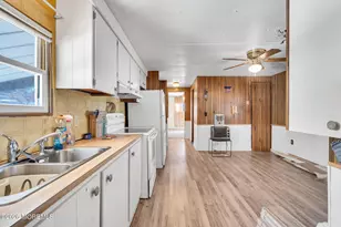 29 Cathy Ct, Jackson, NJ 08527 - Photo 13