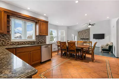 368 S Pine Avenue, South Amboy, NJ 08879 - Photo 11