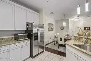 224 Mill Pond Wy, Eatontown, NJ 07724 - Photo 9