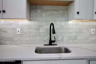 52 Claridge Ct, Freehold, NJ 07728 - Photo 13