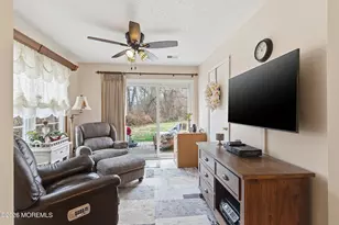 8-2 Seattle Ct, Freehold, NJ 07728 - Photo 7