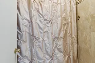 8-2 Seattle Ct, Freehold, NJ 07728 - Photo 19