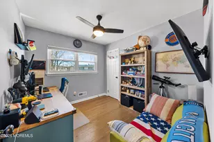 42 Hialeah Ave, Middletown, NJ 07748 - Photo 15