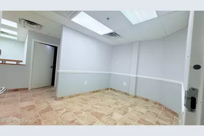 561 Cranbury Road #E, East Brunswick Township, NJ 08816 - Photo 17