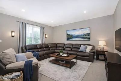 15 Cornwallis Court, Manalapan Township, NJ 07726 - Photo 13