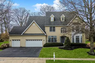 15 Cornwallis Ct, Manalapan Township, NJ 07726 - Photo 1