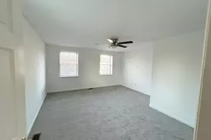 101 Main St, Farmingdale, NJ 07727 - Photo 9